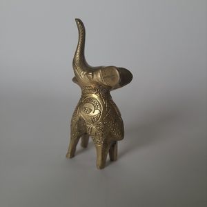 🐘 Vintage Mini Brass Elephant